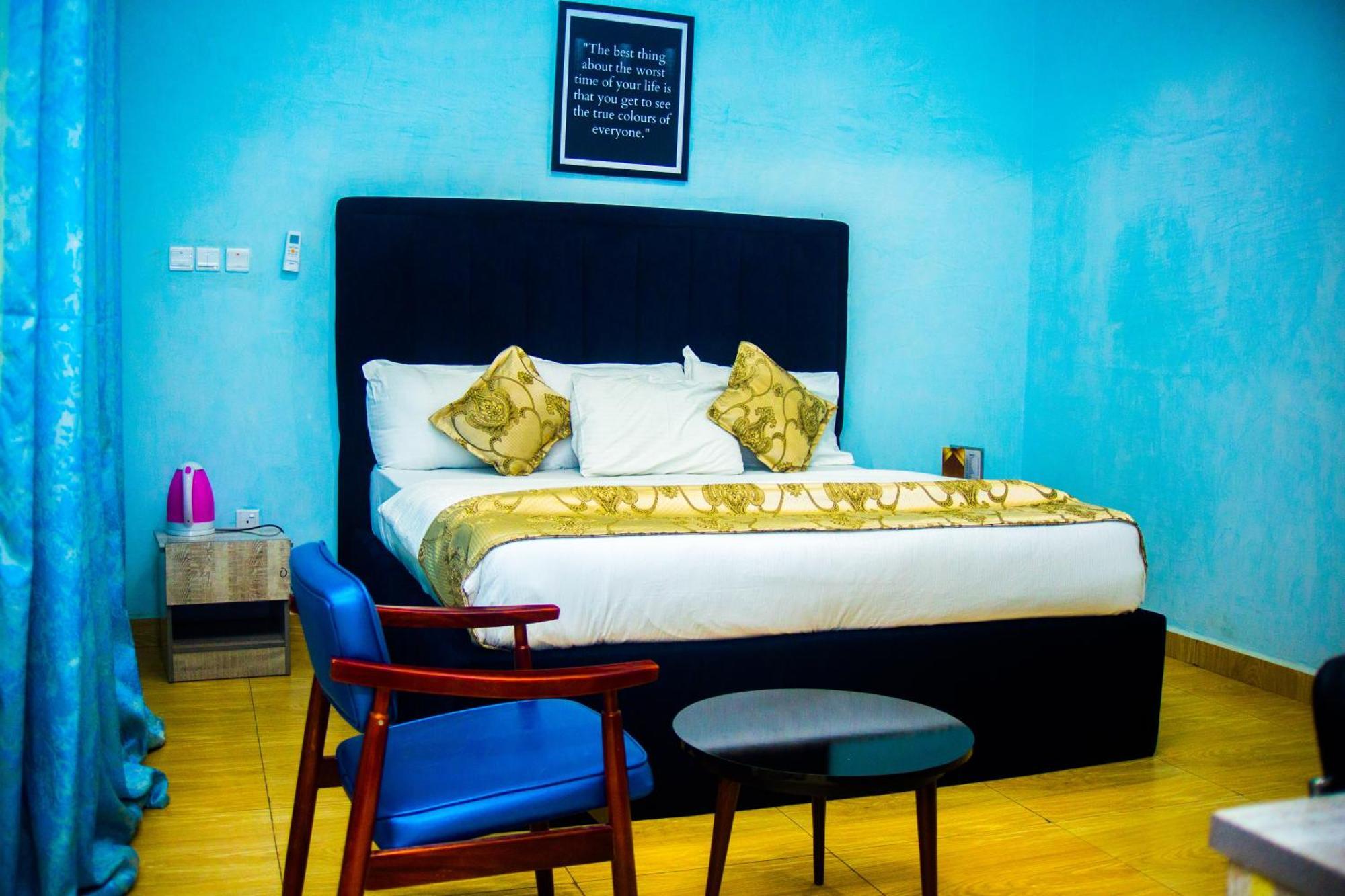 Vibes Suites Kaba المظهر الخارجي الصورة