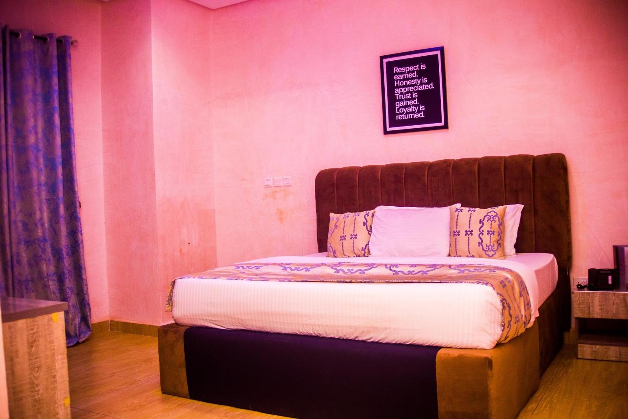 Vibes Suites Kaba المظهر الخارجي الصورة