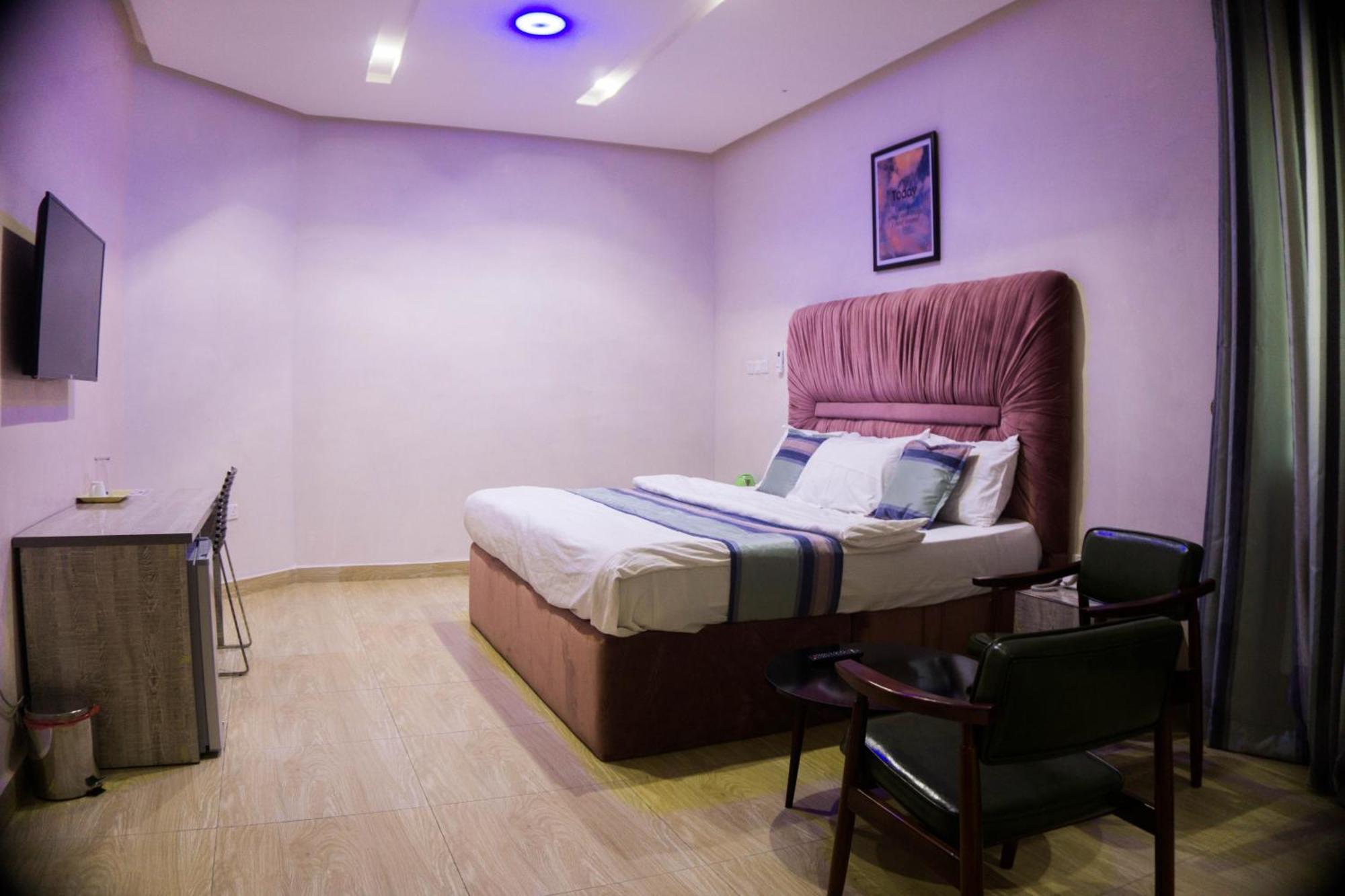Vibes Suites Kaba المظهر الخارجي الصورة