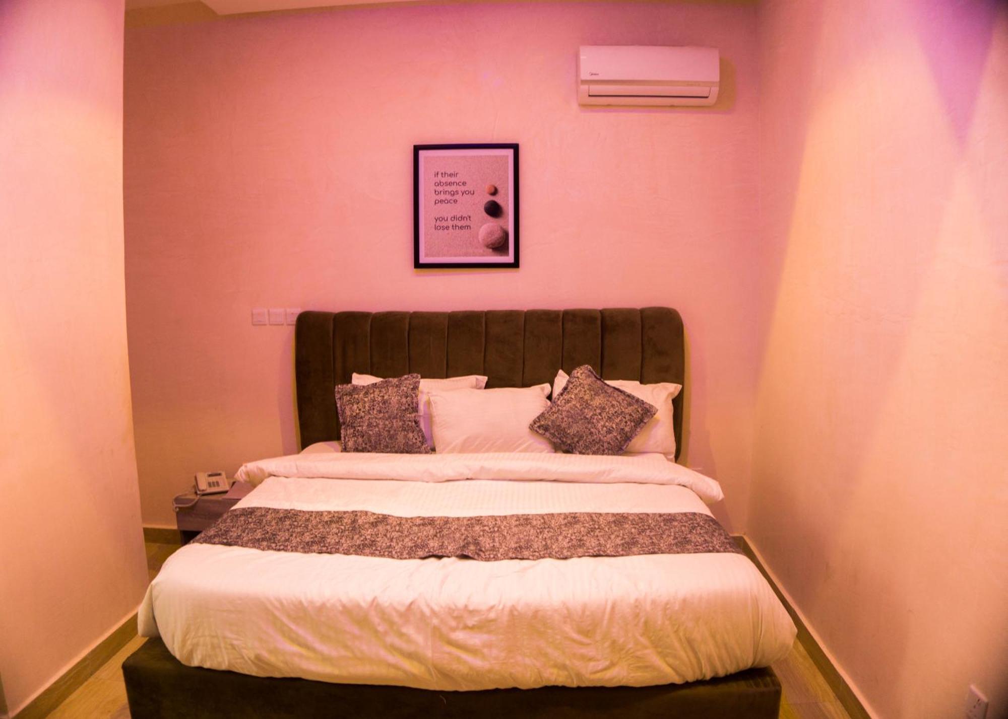 Vibes Suites Kaba المظهر الخارجي الصورة