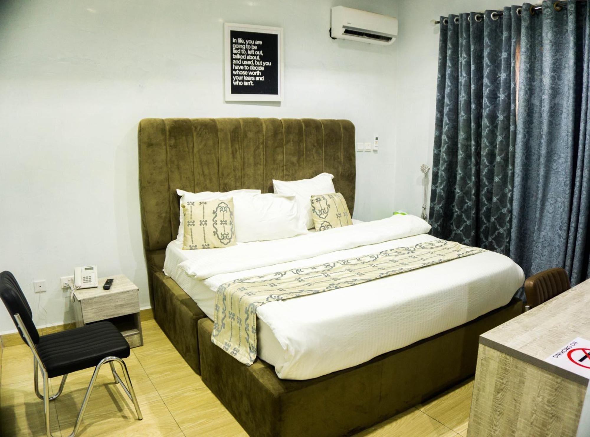 Vibes Suites Kaba المظهر الخارجي الصورة