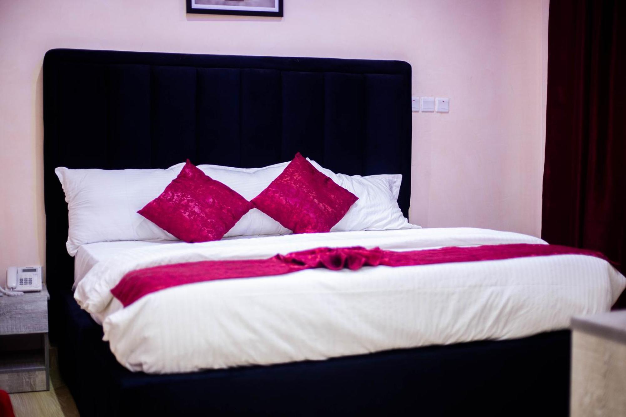 Vibes Suites Kaba المظهر الخارجي الصورة