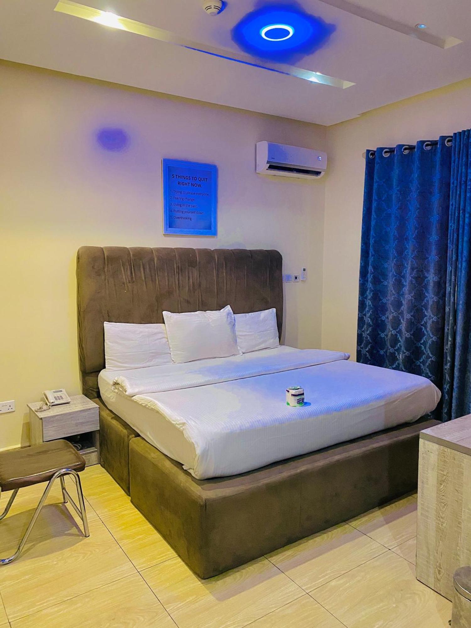 Vibes Suites Kaba المظهر الخارجي الصورة